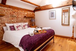 Bedroom- click for photo gallery